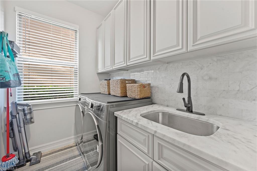 16266 Aberdeen Way Naples, FL 34110 - Photo 38 of 47