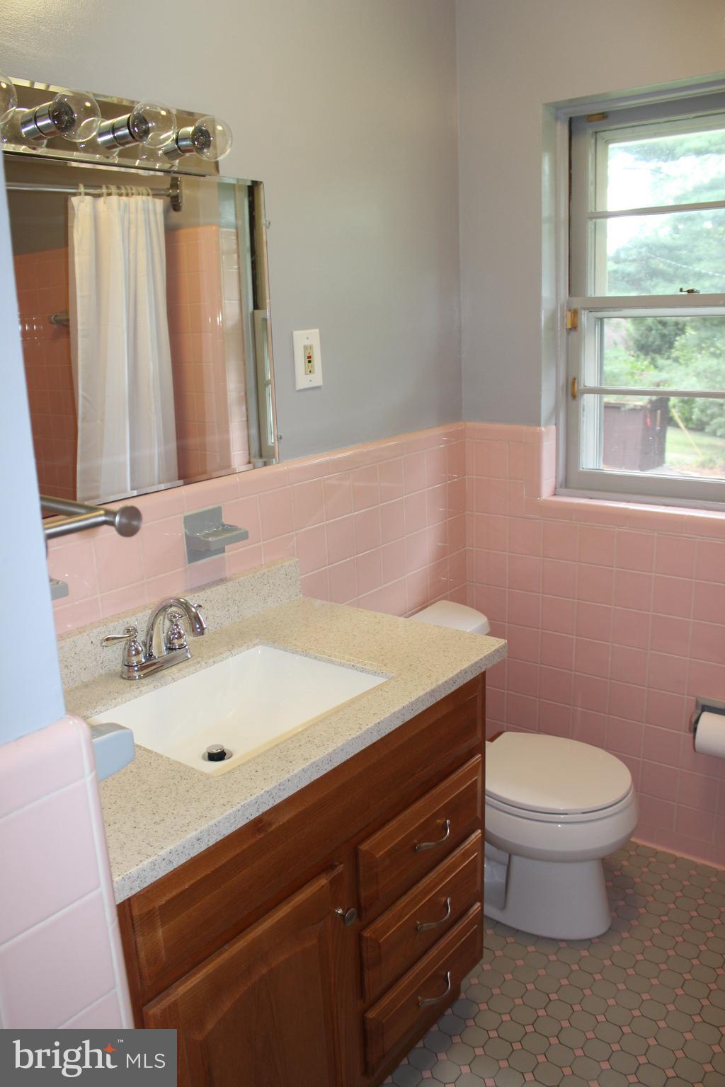 4022 Crescent Road Ellicott City, MD 21042 - Photo 15 of 22 Bath