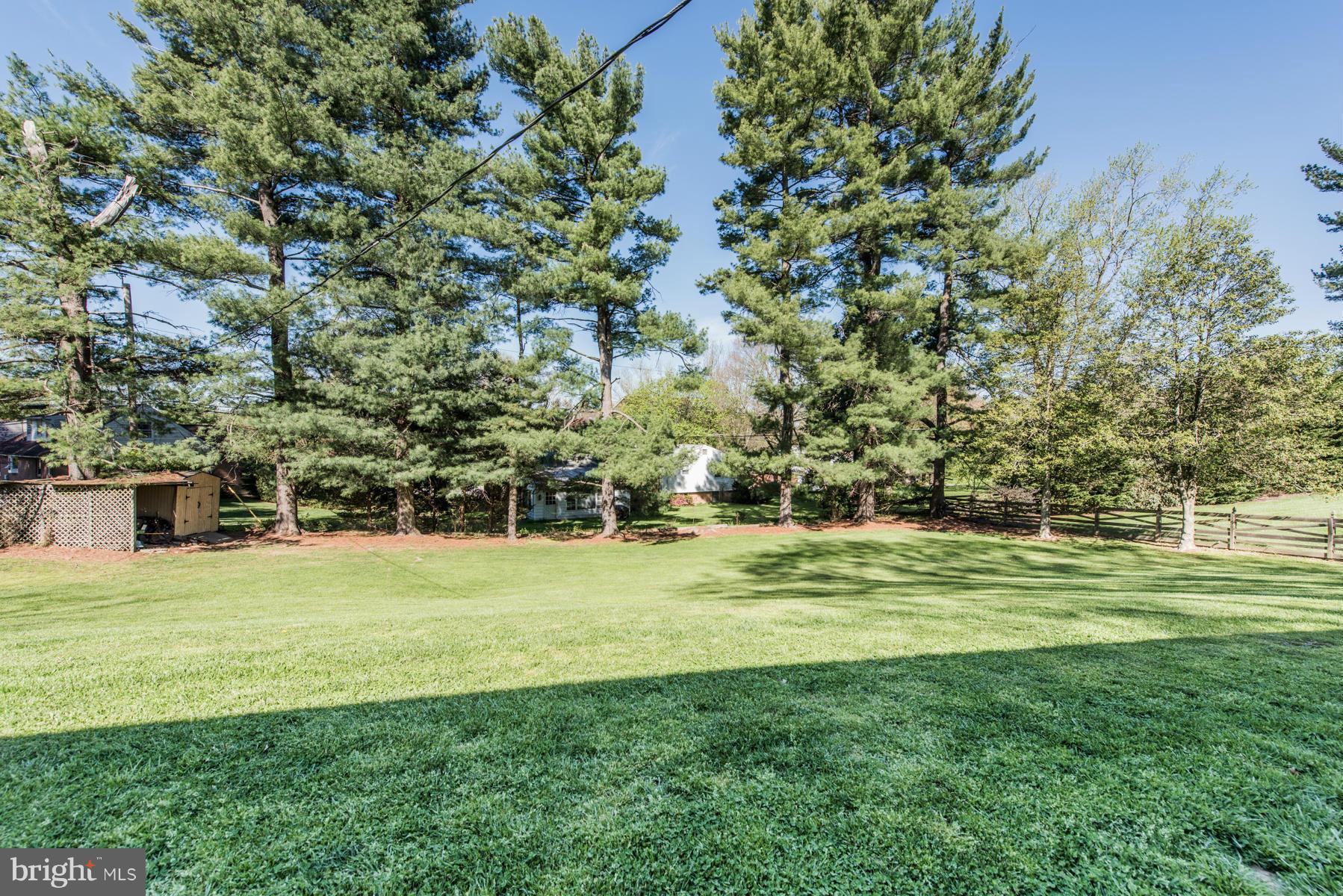 4022 Crescent Road Ellicott City, MD 21042 - Photo 18 of 22 Yard