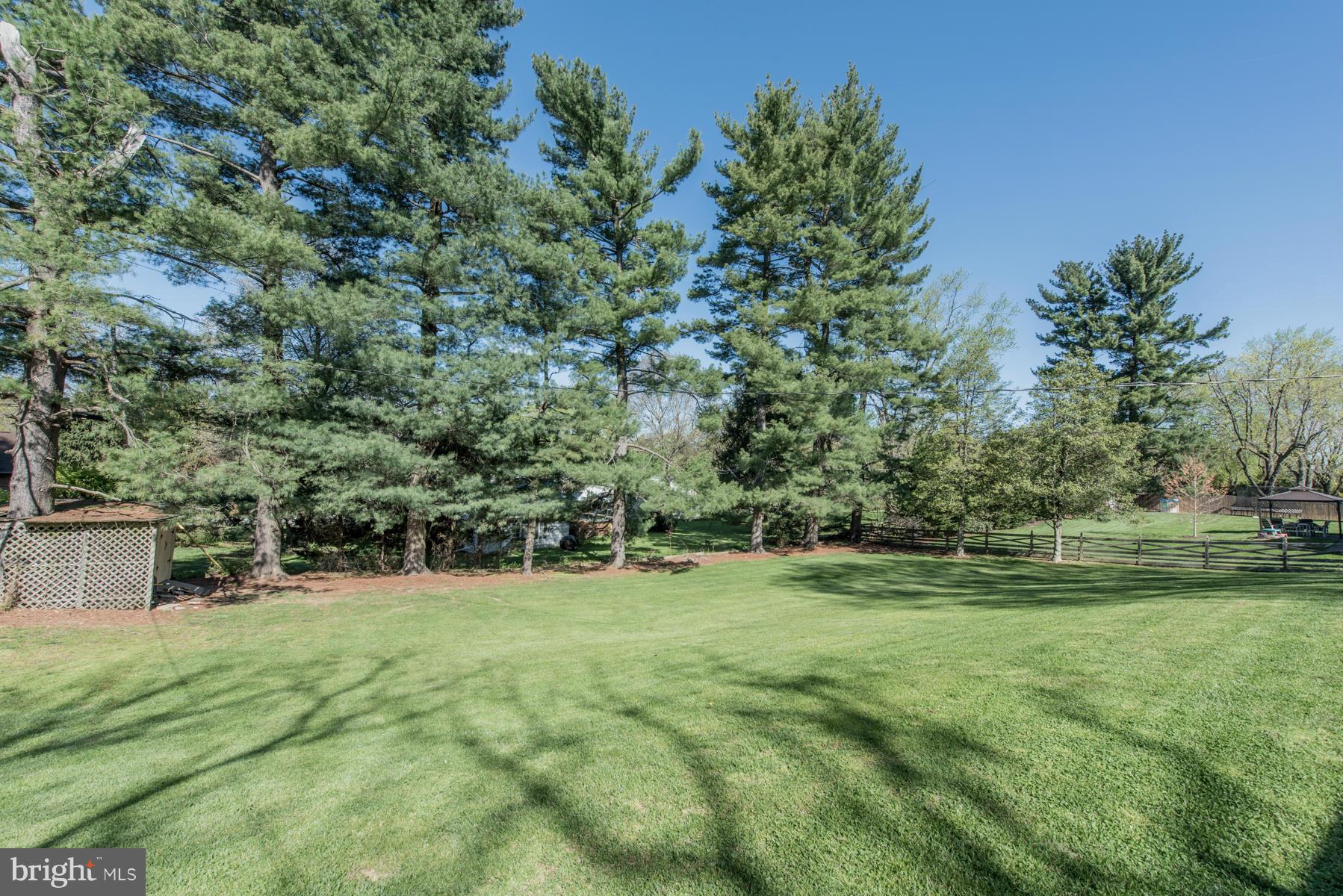 4022 Crescent Road Ellicott City, MD 21042 - Photo 19 of 22 Yard
