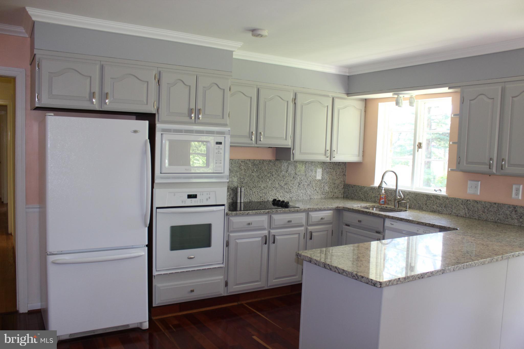4022 Crescent Road Ellicott City, MD 21042 - Photo 5 of 22 Kitchen