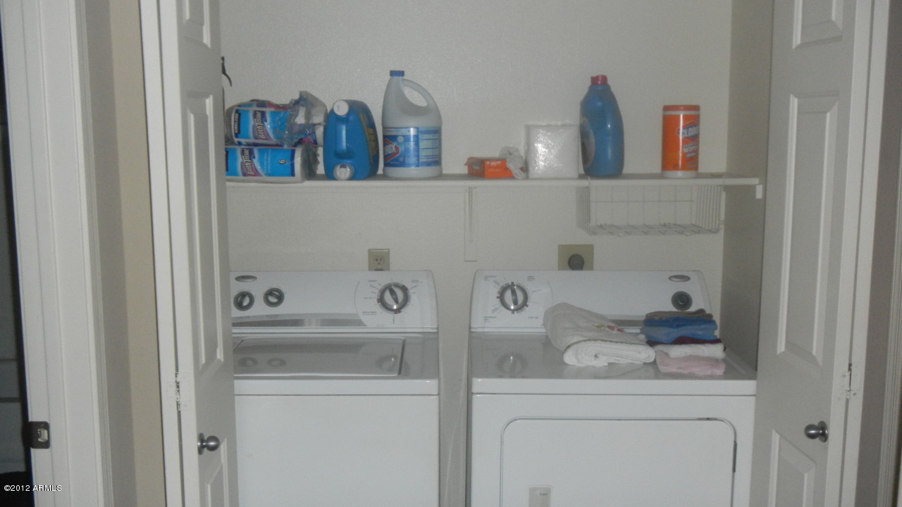 1825 West Ray Road, Unit 2126 Chandler, AZ 85224 - Photo 8 of 14 laundry