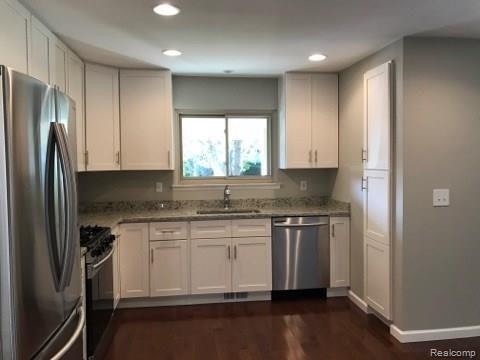 741 Dressler Lane Rochester Hills, MI 48307 - Photo 5 of 20