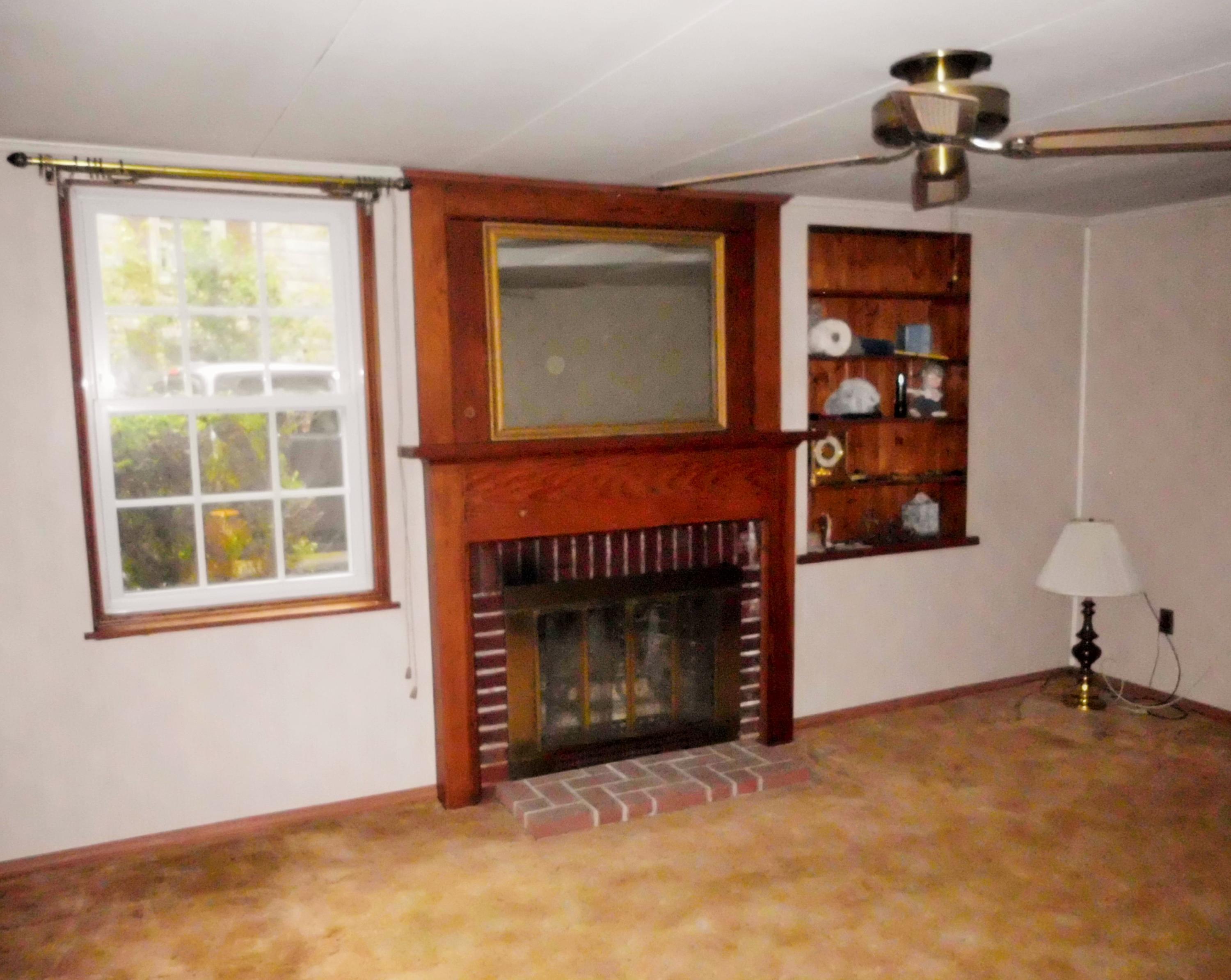 196 Oak Road Norris, TN 37828 - Photo 2 of 28 Living Room