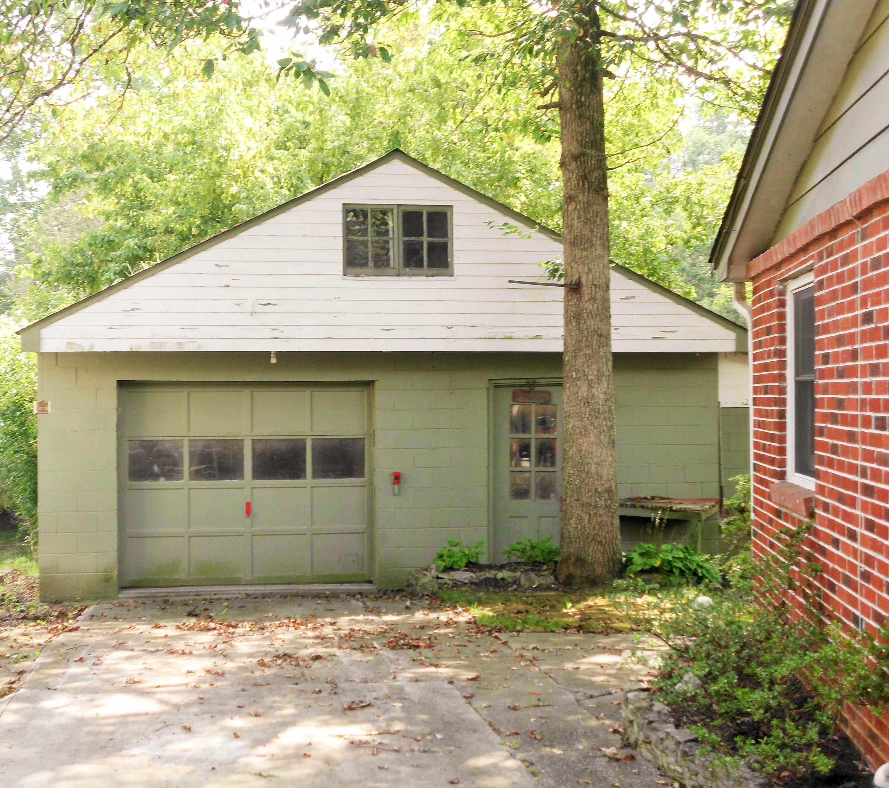 196 Oak Road Norris, TN 37828 - Photo 26 of 28 Detached Garage