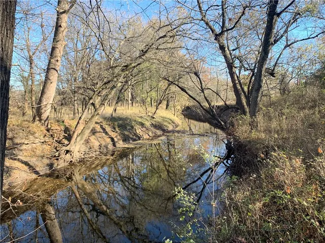 $450,000 | 8456 West 175th Street, Overland Park, KS 66221