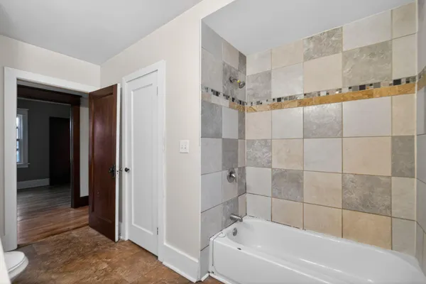 $164,900 | 2927 North 40th Street, Milwaukee, WI 53210