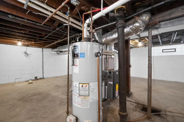 $164,900 | 2927 North 40th Street, Milwaukee, WI 53210