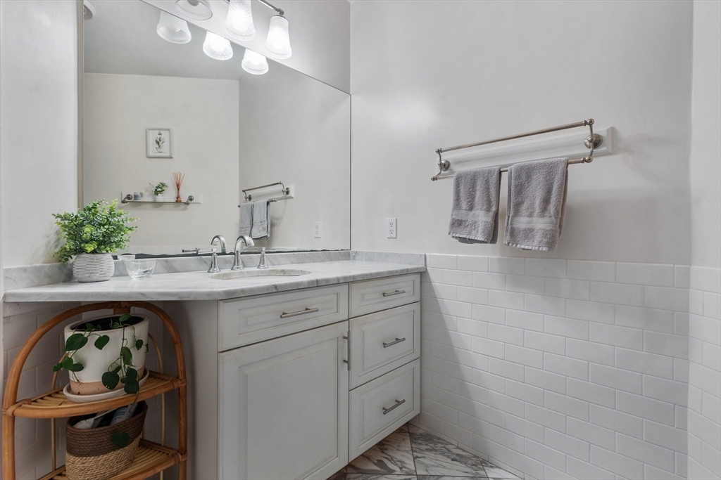 13 Harvard Street, Unit 2 Boston, MA 02129 - Photo 14 of 19