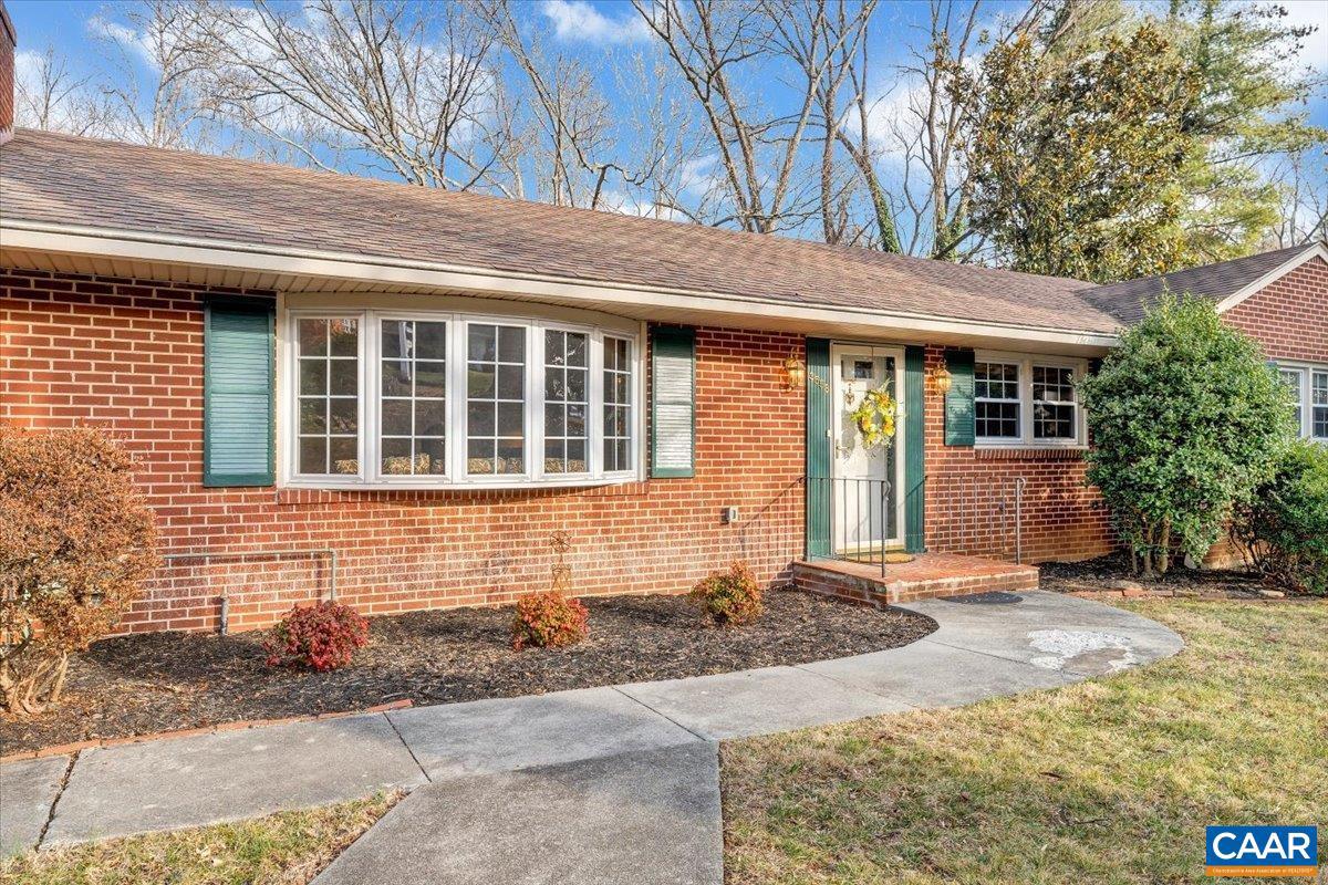 3558 Hartland Road Southwest Roanoke, VA 24015 - Photo 4 of 73