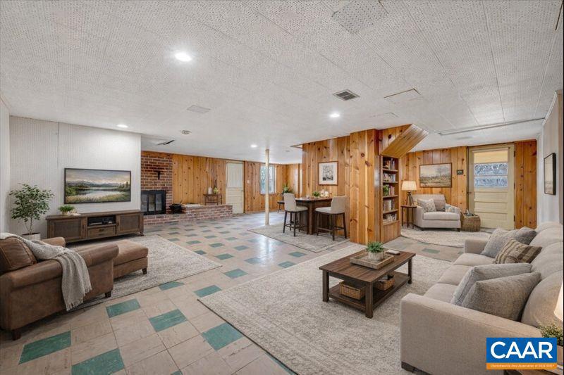 3558 Hartland Road Southwest Roanoke, VA 24015 - Photo 41 of 73