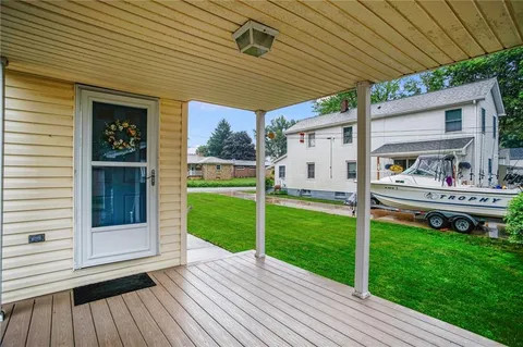 $375,000 | 229 Spruce Street, Zelienople, PA 16063