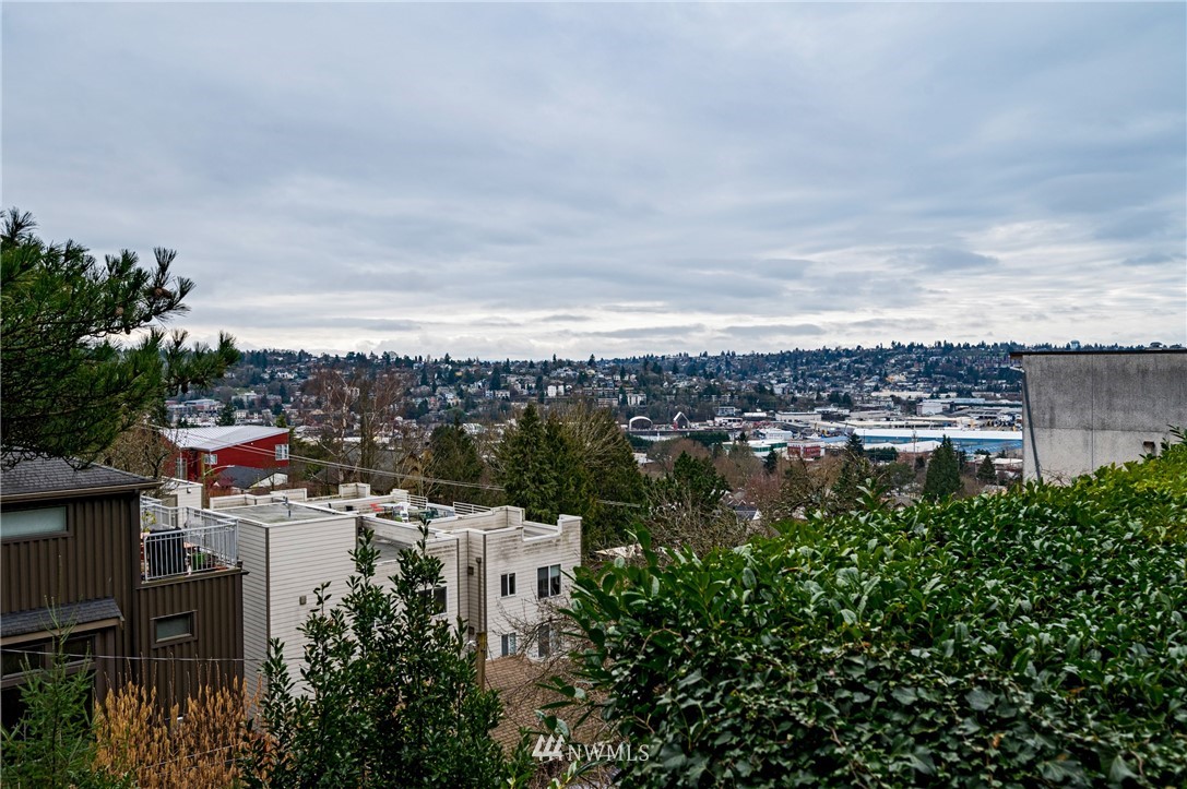 121 North 46th Street, Unit 101 Seattle, WA 98103 - Photo 20 of 23 Gallery Image 20