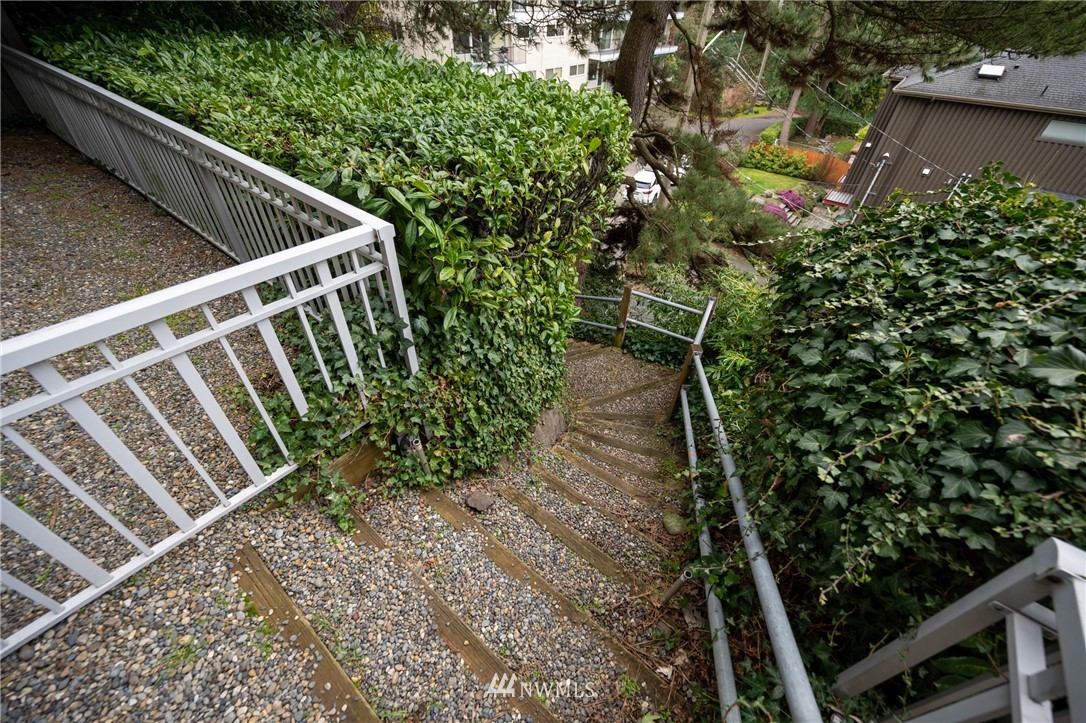 121 North 46th Street, Unit 101 Seattle, WA 98103 - Photo 21 of 23 Gallery Image 21