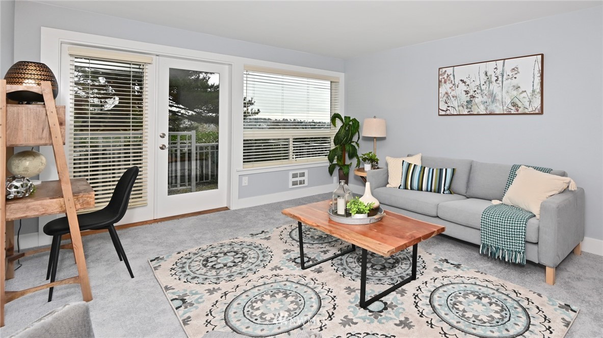 121 North 46th Street, Unit 101 Seattle, WA 98103 - Photo 3 of 23 Gallery Image 3