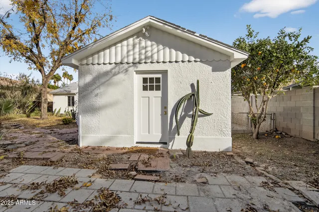 $899,000 | 1426 South Grandview Drive, Tempe, AZ 85281