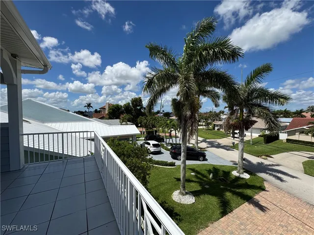 a kitchen with lots of green space