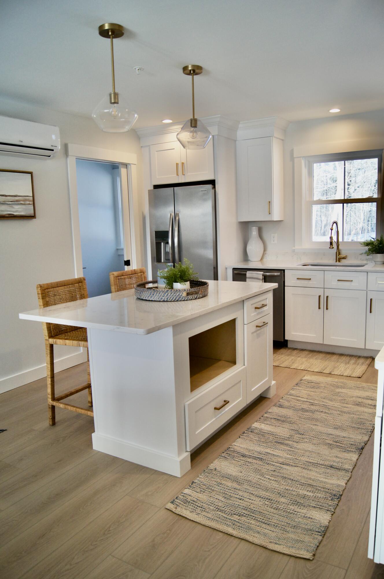 16 Salt Point Drive, Unit 20 Old Orchard Beach, ME 04064 - Photo 5 of 35 kit to half bath