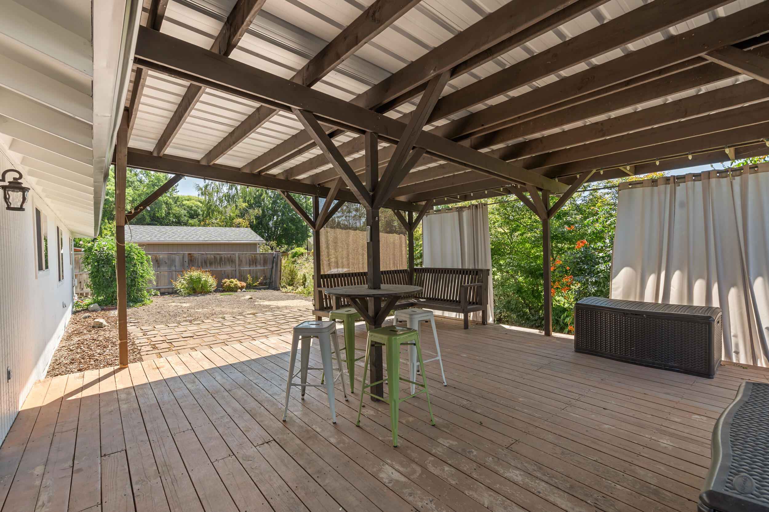 209 Donna Way Central Point, OR 97502 - Photo 23 of 28 Covered Deck