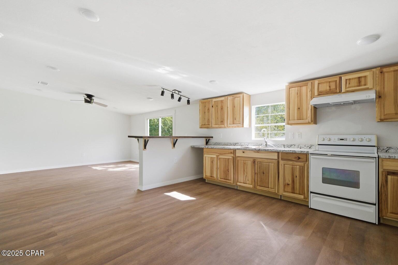 834 North Caryville Road Bonifay, FL 32425 - Photo 4 of 11