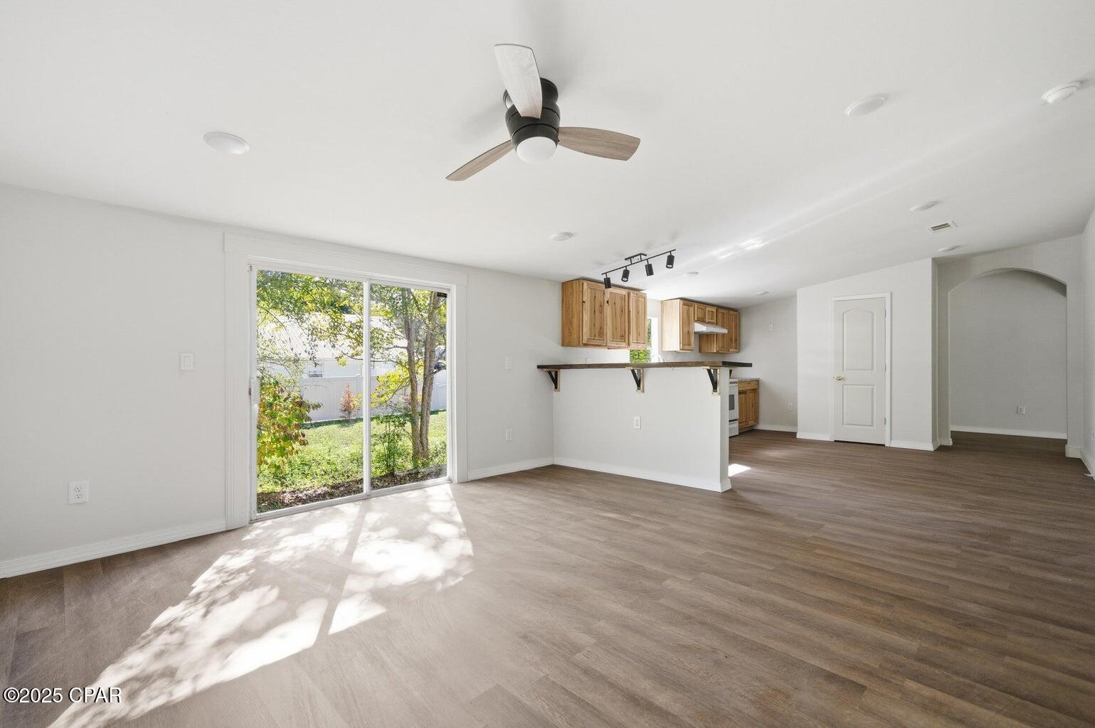 834 North Caryville Road Bonifay, FL 32425 - Photo 6 of 11