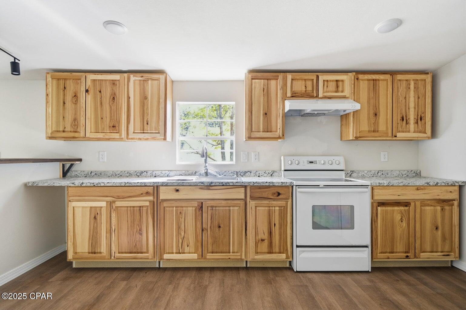 834 North Caryville Road Bonifay, FL 32425 - Photo 7 of 11