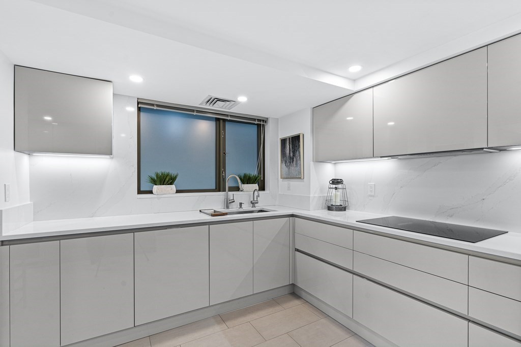 165 Tremont Street, Unit 501 Boston, MA 02111 - Photo 11 of 37