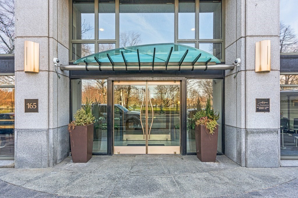165 Tremont Street, Unit 501 Boston, MA 02111 - Photo 28 of 37