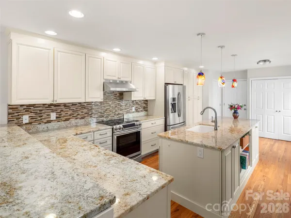 $520,000 | 103 Parkway Court, Asheville, NC 28803