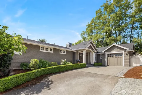 $2,898,000 | 10030 Northeast 110th Street, Kirkland, WA 98033