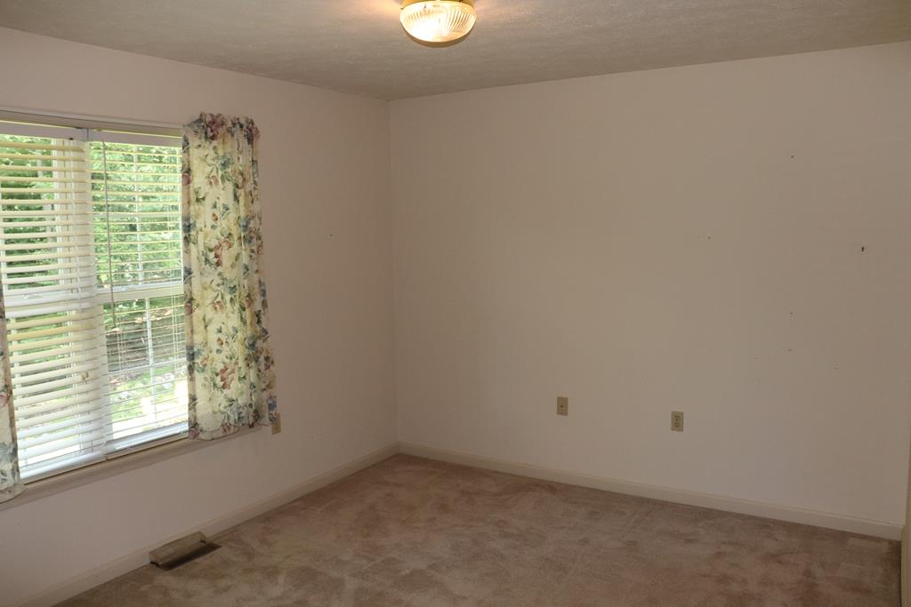 2911 Chapel Hill Road Huntingdon, PA 16652 - Photo 28 of 38 Gallery Image 28