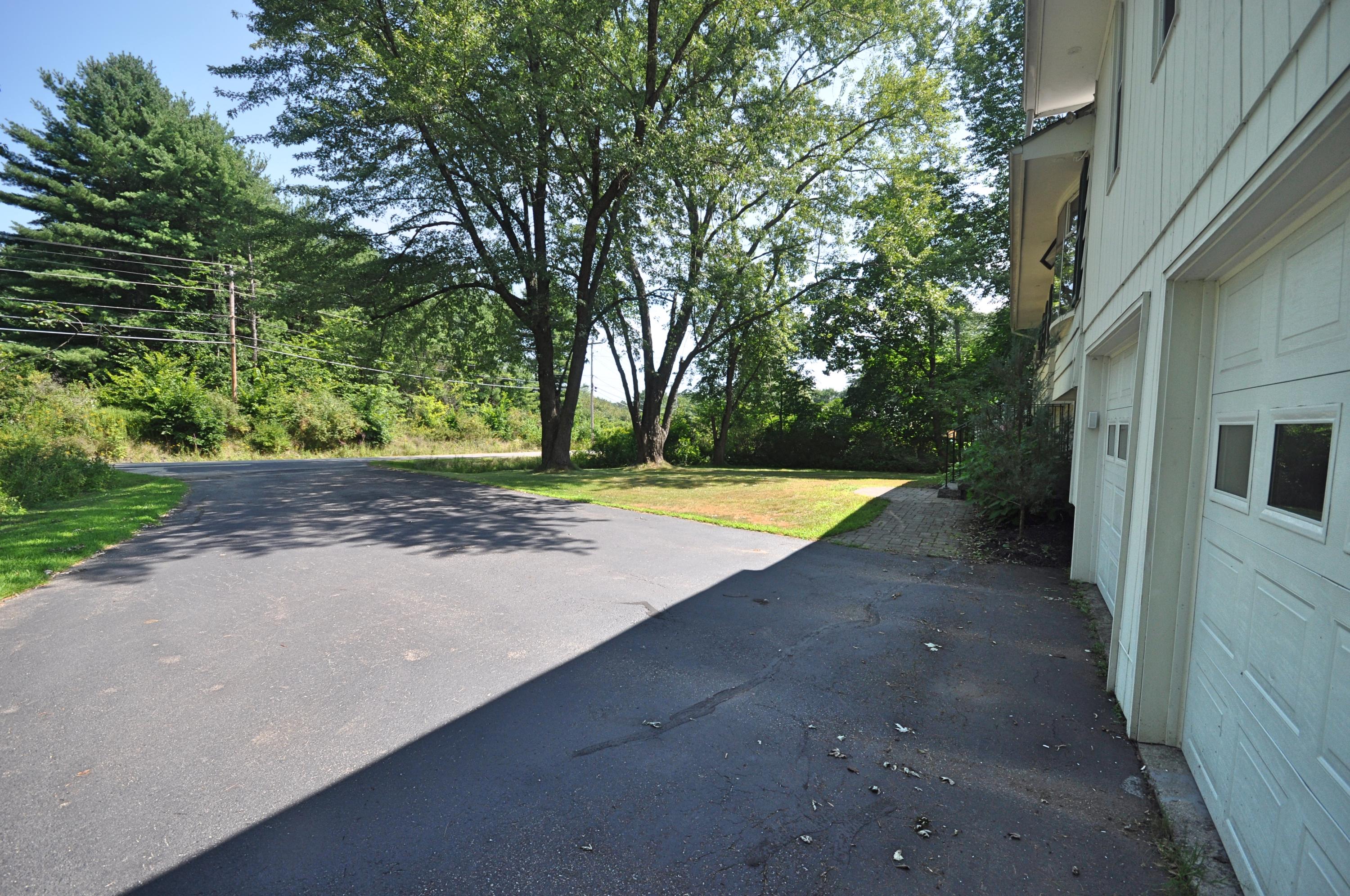 54 Broadturn Road Scarborough, ME 04074 - Photo 6 of 42 Front yard