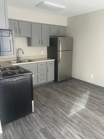 $1,160 | 310 Admiral Avenue, Unit 4, Portage, MI 49002