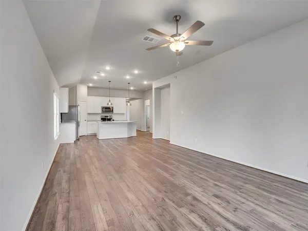 $2,900 | 12614 Nueces River Drive, Cypress, TX 77433