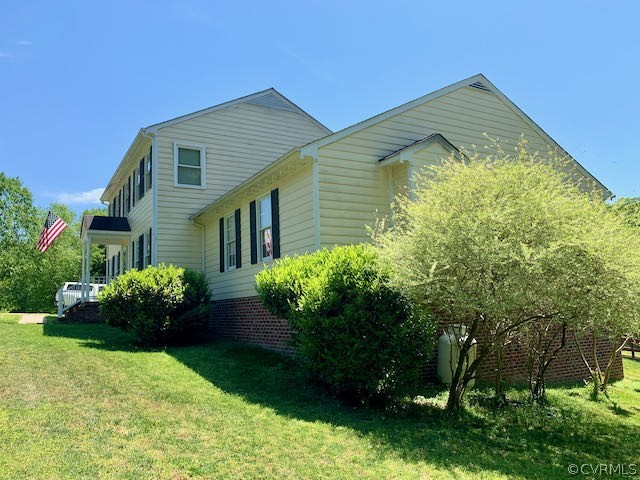 5231 Windsor Road Sandston, VA 23150 - Photo 3 of 49 Gallery Image 3