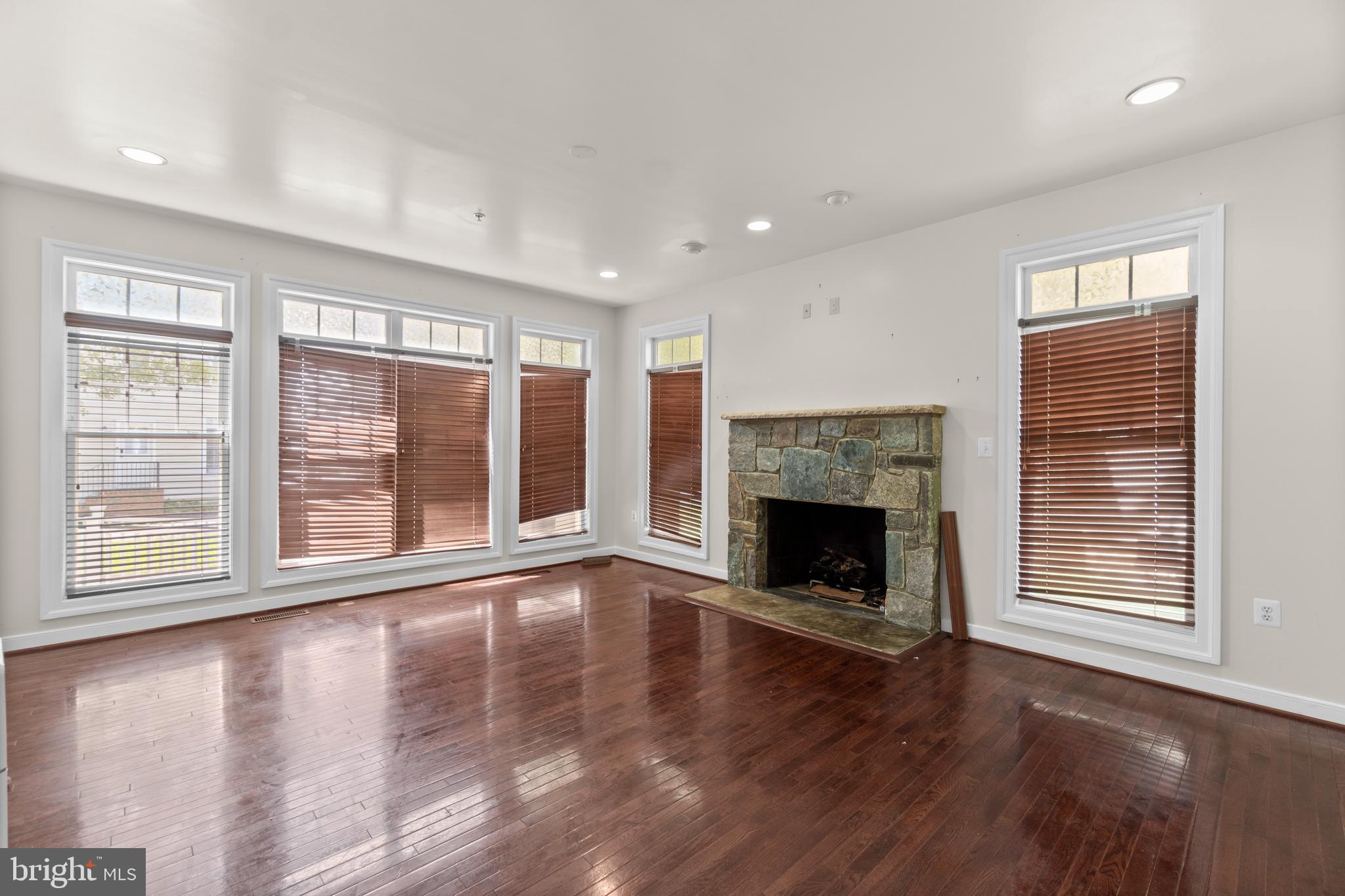 600 Olney Sandy Spring Road Sandy Spring, MD 20860 - Photo 10 of 40 FAMILY ROOM