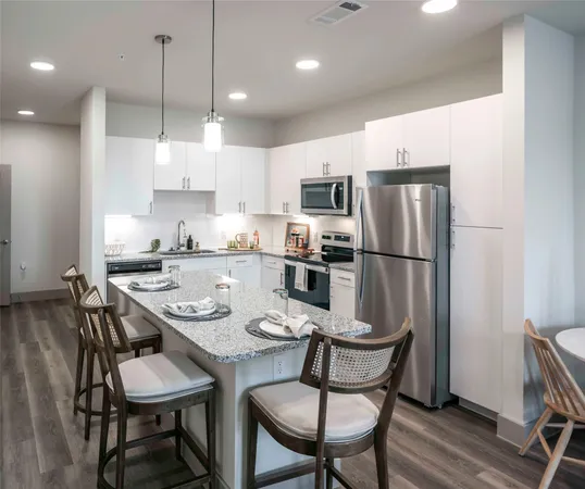 $1,443 | 13958 Cottingham Road, Unit 8101, Houston, TX 77048