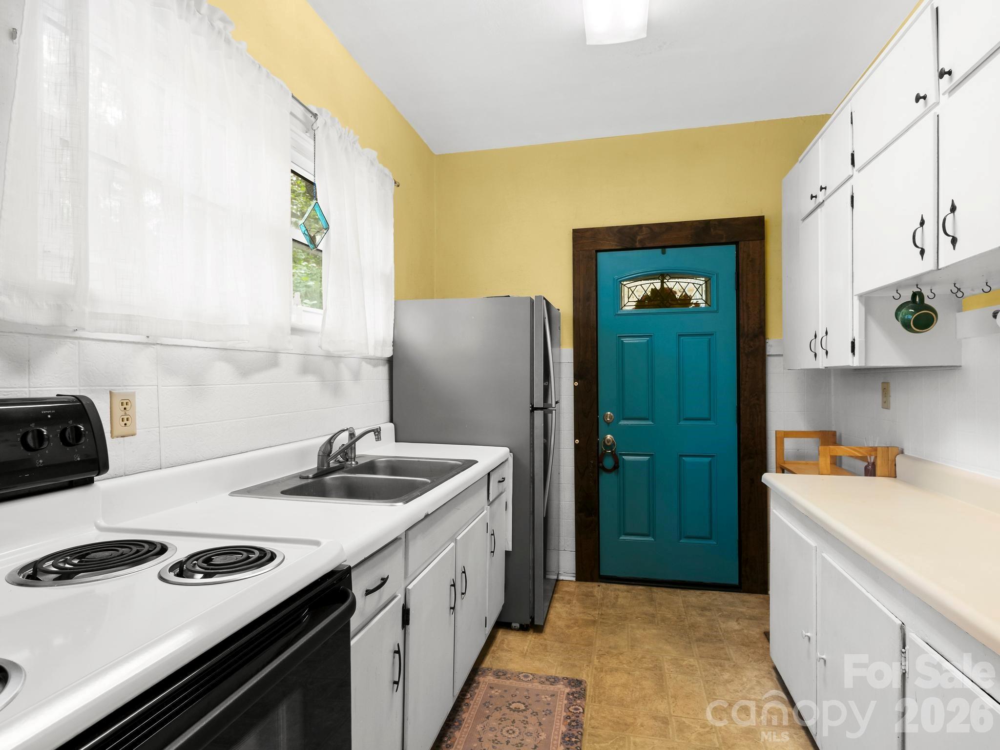 27 Warwick Road Asheville, NC 28803 - Photo 14 of 24 Gallery Image 14