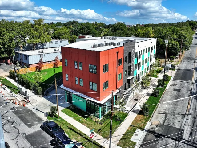 $2,795 | 3000 Duval Street, Unit 102, Austin, TX 78705