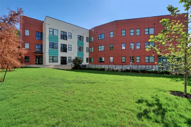 $2,795 | 3000 Duval Street, Unit 102, Austin, TX 78705