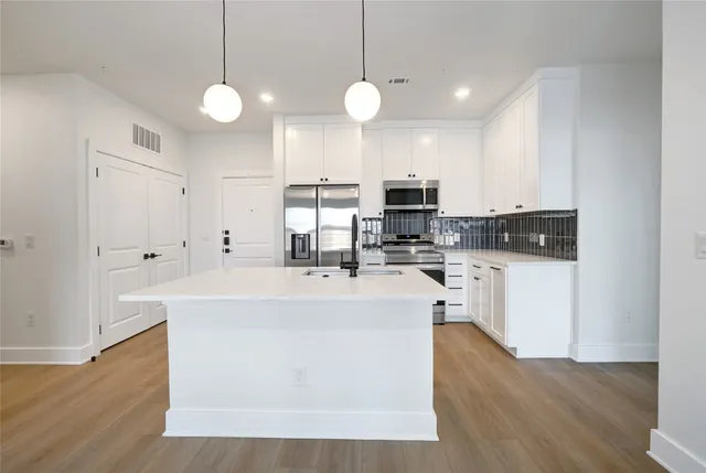 $2,795 | 3000 Duval Street, Unit 102, Austin, TX 78705