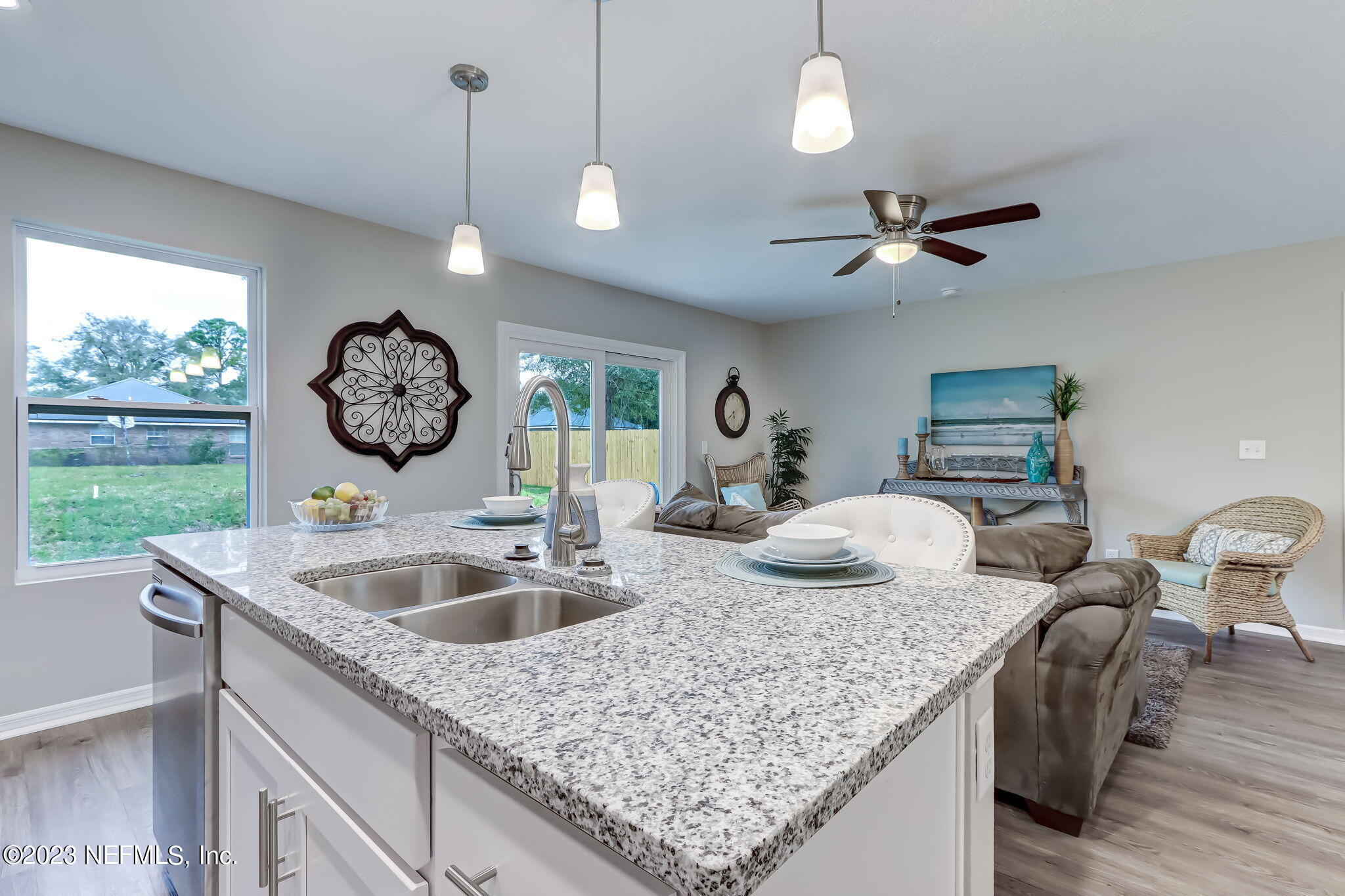 8375 Hewitt Street Jacksonville, FL 32244 - Photo 12 of 25 Kitchen/Living Room