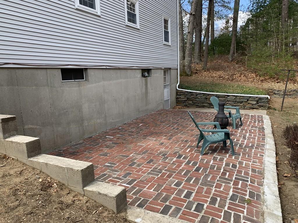 52 McClelland Road Halifax, MA 02338 - Photo 6 of 18 Gallery Image 6