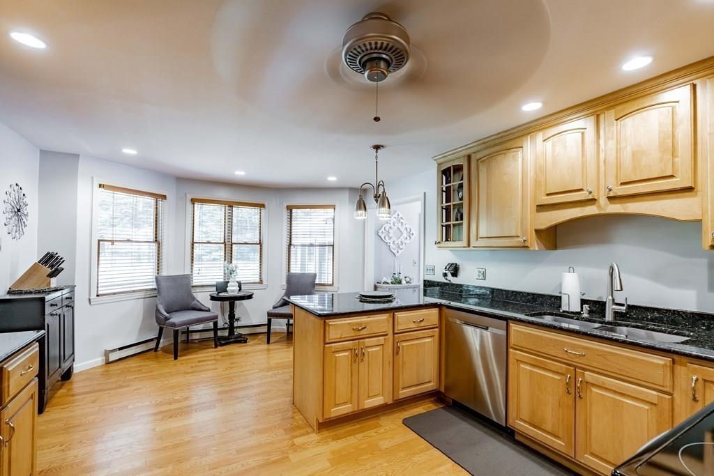 100 South Loomis Street Southwick, MA 01077 - Photo 6 of 34