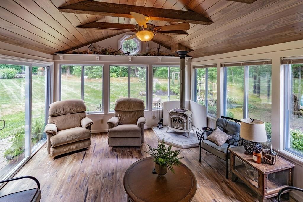 100 South Loomis Street Southwick, MA 01077 - Photo 7 of 34