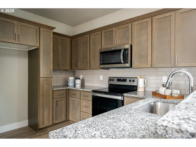 $355,000 | 12086 Southeast Harold Street, Portland, OR 97266