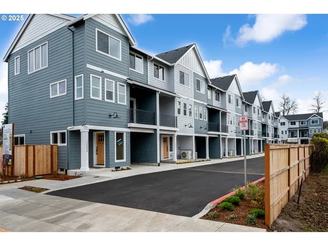 $355,000 | 12086 Southeast Harold Street, Portland, OR 97266