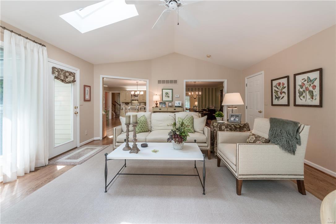 1816 Camberly Road St. Louis, MO 63131 - Photo 8 of 42 Gallery Image 8
