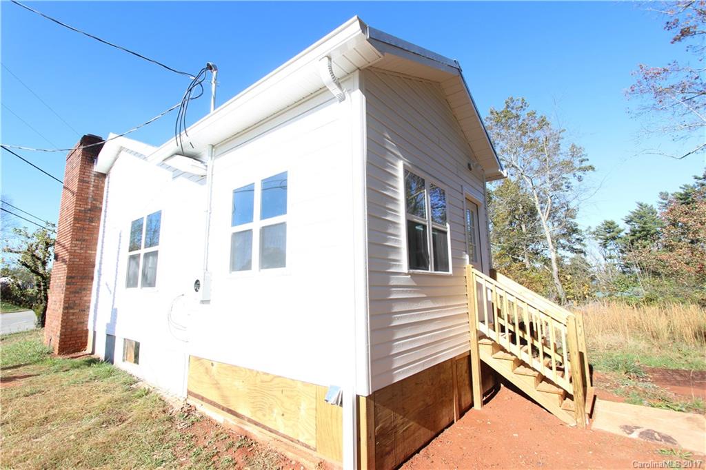 116 Cross Anchor Road Alexander, NC 28701 - Photo 3 of 19 Gallery Image 3