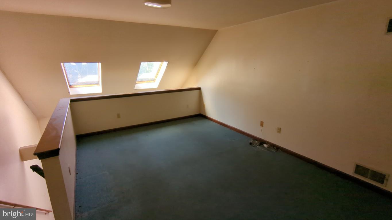 900 Main Street Brookhaven, PA 19015 - Photo 32 of 42 a view of room